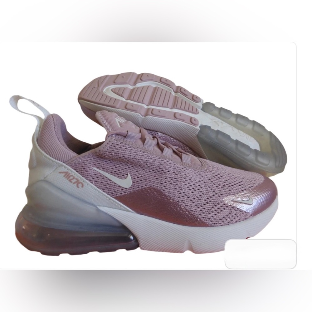 Nike Air Max 270 Women’s Athletic Shoes in Light Pink and White
